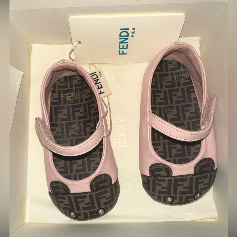 Baby girl fendi leather bear shoes